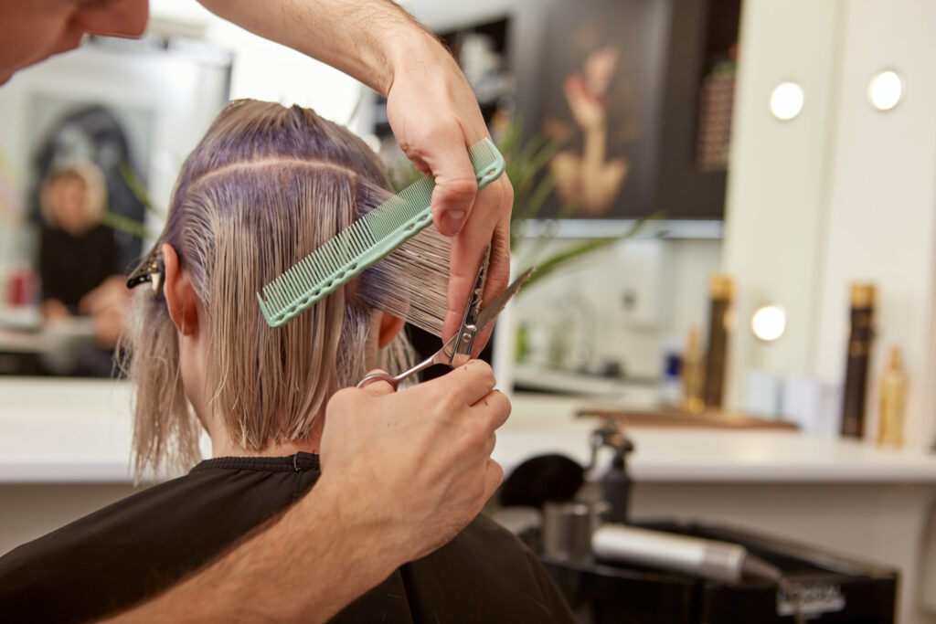 HAIRDRESSING – MORNINGS