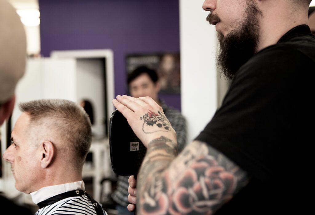 COMPLETE BARBERING – NIGHTS